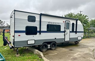 Get Out There - AmeriLite Trailer - Sleeps 8