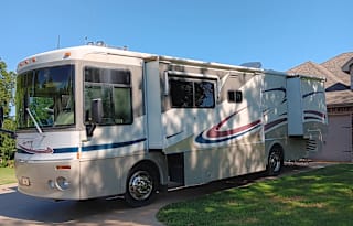 2003 Winnebago Journey 34H