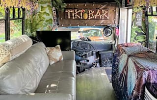 2007 Ford Goshen Coach E350