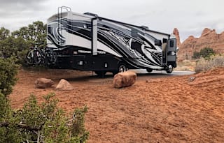 2021 Forest River 37ft Georgetown Bunkhouse