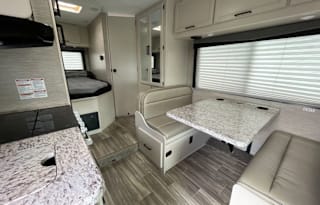 2022 Ford - Freedom Elite 22HE Class C