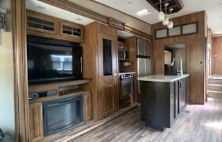 2015 Coachmen RV Brookstone 395RL