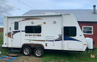 YOUR CHARIOT AWAITS! 2015 Forest River Surveyor
