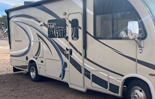 2017 Thor Motor Coach Vegas 25.3