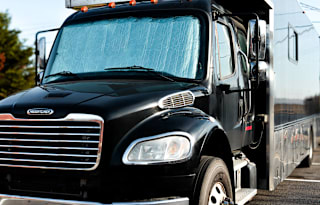 Road Runner Tour Bus -  Sleeps 9