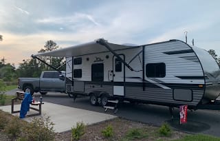 Jeannie's RV Rental