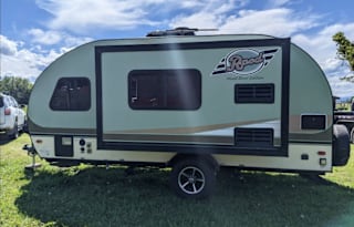 Backwoods Retreat for Two - 2015 R-Pod 179