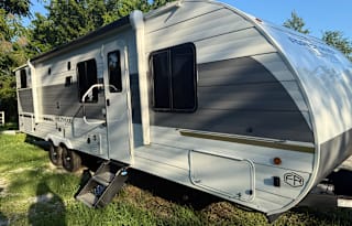 2025 Forest River RV Wildwood X-Lite 273QBXL
