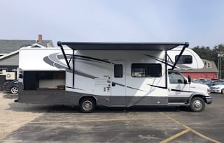 2017 Forest River RV Forester 2861DS Ford