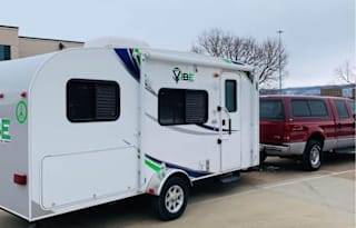 20' V-Cross Vibe, EZ Pullin' Lux Tent on Wheels!