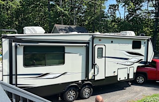 2022 Keystone RV Montana High Country 281CK