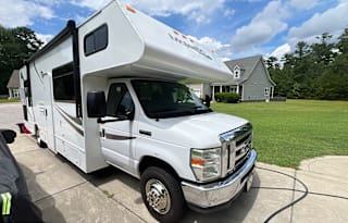 2018 Thor Majestic 28A Hope Mills, NC