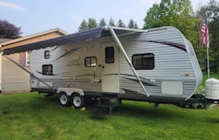 MoJo's 2012 Jayco Jay Flight Sleeps 6-7
