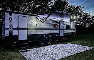 Campfire Cruisers Bunkhouse