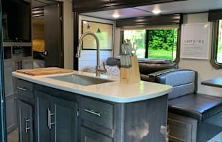 38 Sunset Trail *Bunkroom, Ext Kitchen, 1.5 Bath*