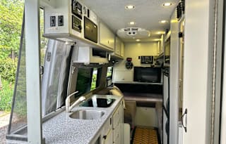 Vanessa: A Sprinter Sportsmobile full-featured RV