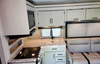 "THOR" 32' of Portable Glamping