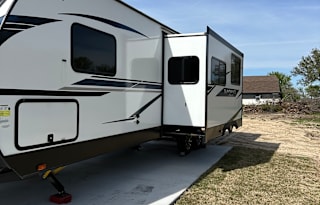 2023 Heartland Sundance Ultra Lite 294BH