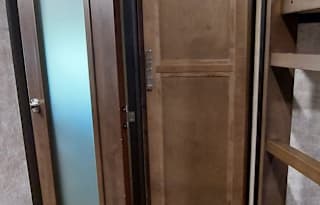 2019 Highland Ridge TWO Bath Sleeps 10