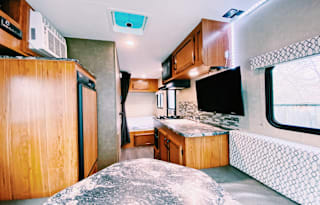Ultra-Lite OFF-ROAD Camper | Solar | DISCOUNTED!