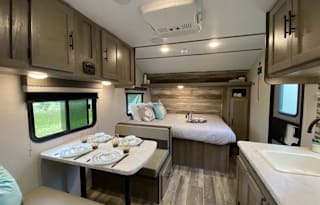 Easy to use, light weight camper cleaned and ready