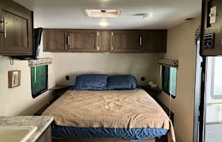 The Escape Pod - Rental RV