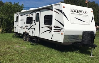 2012 Forest River RV Rockwood Ultra Lite 2702SS