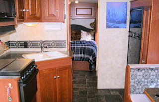 Colliewood's Pet Friendly RV Rentals
