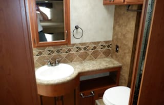 2012 Thor Motor Coach Hurricane 34T