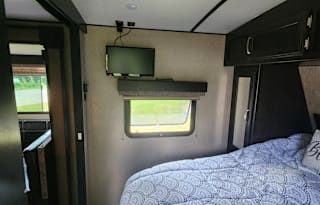 2017 Grand Design Imagine 2800BH