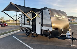 little Sunshine RV Rental