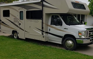 2019 Coachmen Leprechaun