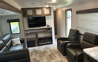 RV Della Terra East to West 2021