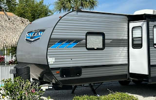Central Florida Family Fun RV Rental