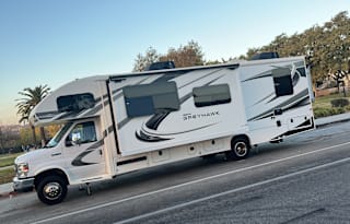 Meet Turbo the SUN CHASER! Jayco GreyHawk 30z