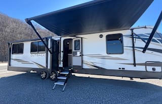 2021 Outback Keystone - Turn Key Ready