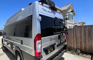 Rey & Ches RV Rental