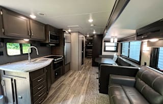 2021 Jayco 32TSBH HUGE bunkroom delivered