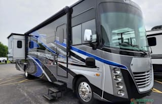 2021 Winnebago Adventurer 36Z