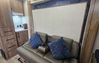 Mini & Mighty 'Sophia' Bunkhouse Grand Design 16BL