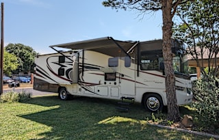 2017 Forest River RV Georgetown 364TS