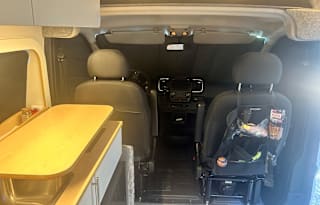 Beautifully Complete Home on Wheels!!