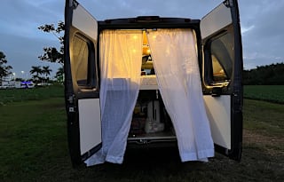 2021 Air BnB on wheels - low miles, fully stocked