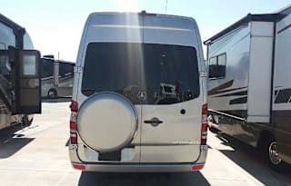 2017 Merecedes Midwest Automotive MD4 Weekender