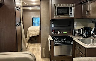 2017 Thor Motor Coach Freedom Elite 30FE