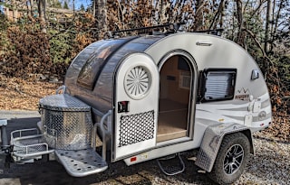 Henrietta Boone - NuCamp T@G Pet-Friendly Teardrop