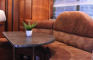 FULLY STOCKED Coachmen Freelander