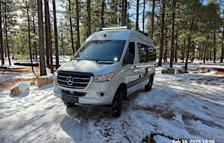 FOUR TENS- 2025 Thor Motor Coach Tranquility 19M