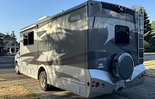 Rolling Comfort: Cozy 2008 Itasca Cambria 26ft