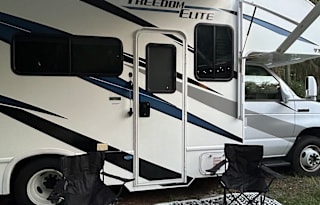 2022 Thor Motor Coach Freedom Elite 23H
